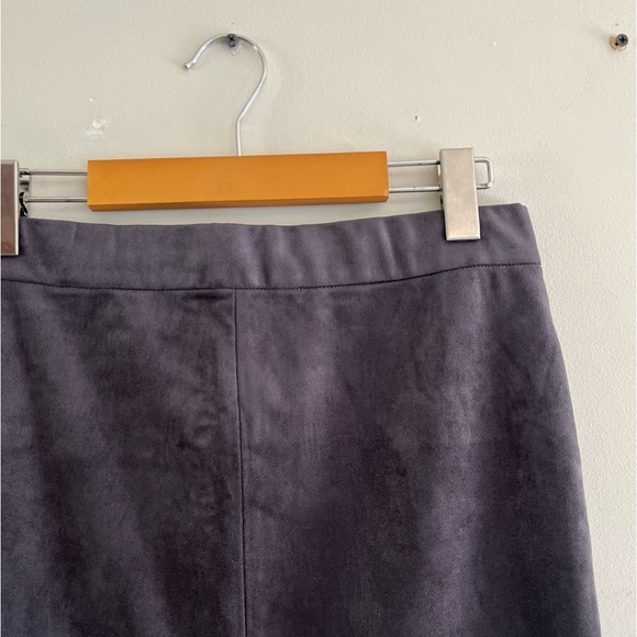 Aritzia Wilfred Free Vegan Suede Lis Pencil Skirt - Picture 2 of 12